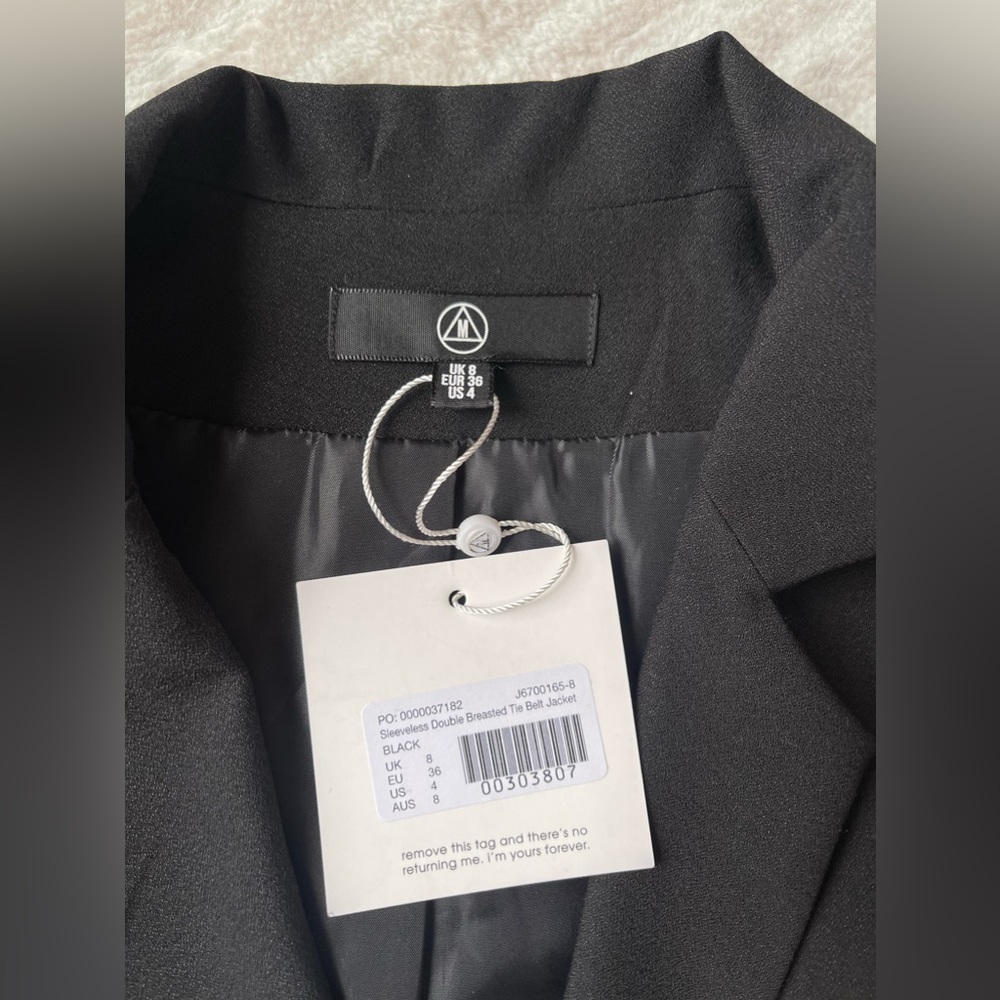 Belt jacket - Picture 3 of 3